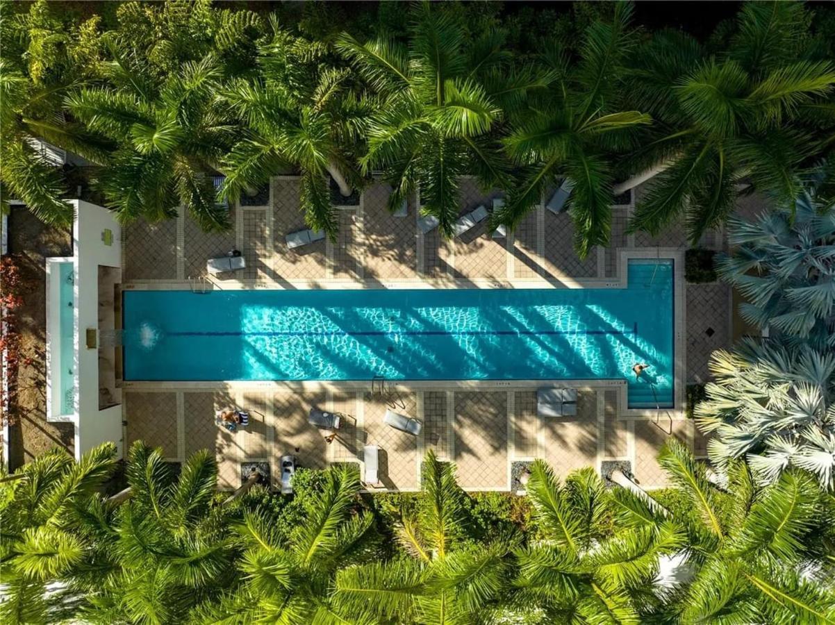 Center Stage- Downtown Parking Pool Hot Tub * Miami